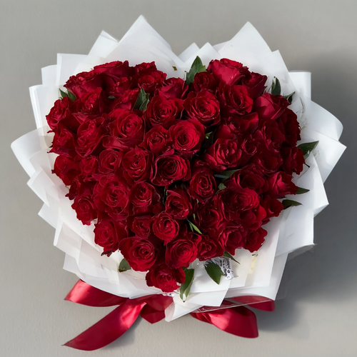 100 ROSE HEART-SHAPED BOUQUET